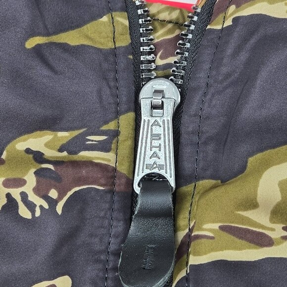 Alpha Industries Bomber Jacket Mens XS Tiger Stripe Camo Reversible Aviator - Picture 5 of 11